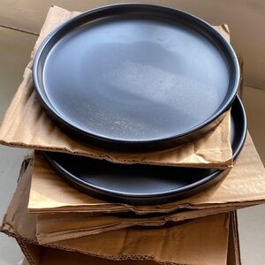Matte Black Ceramic Dinner Plates - Set of 4